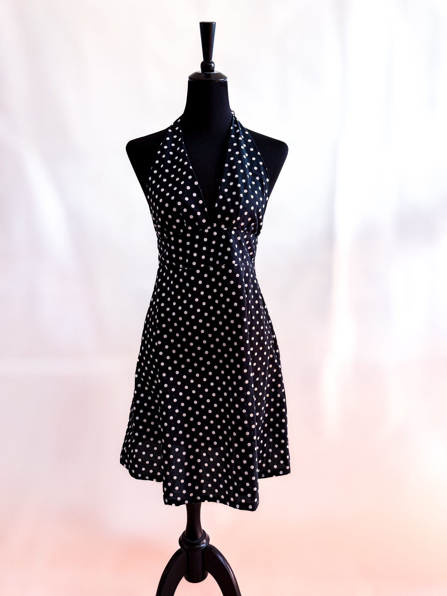 Neckholder-Kleid