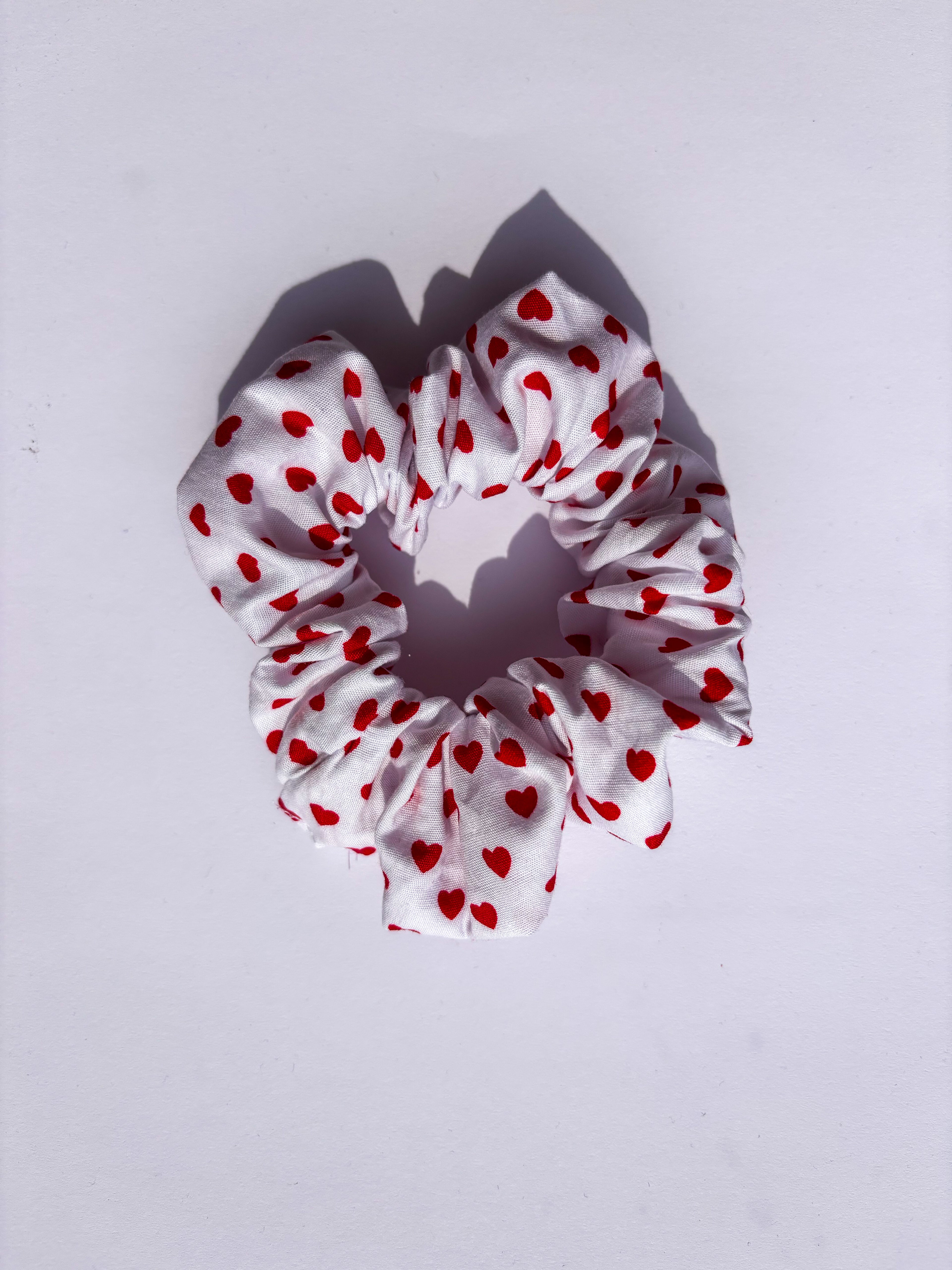 Herz-Scrunchie