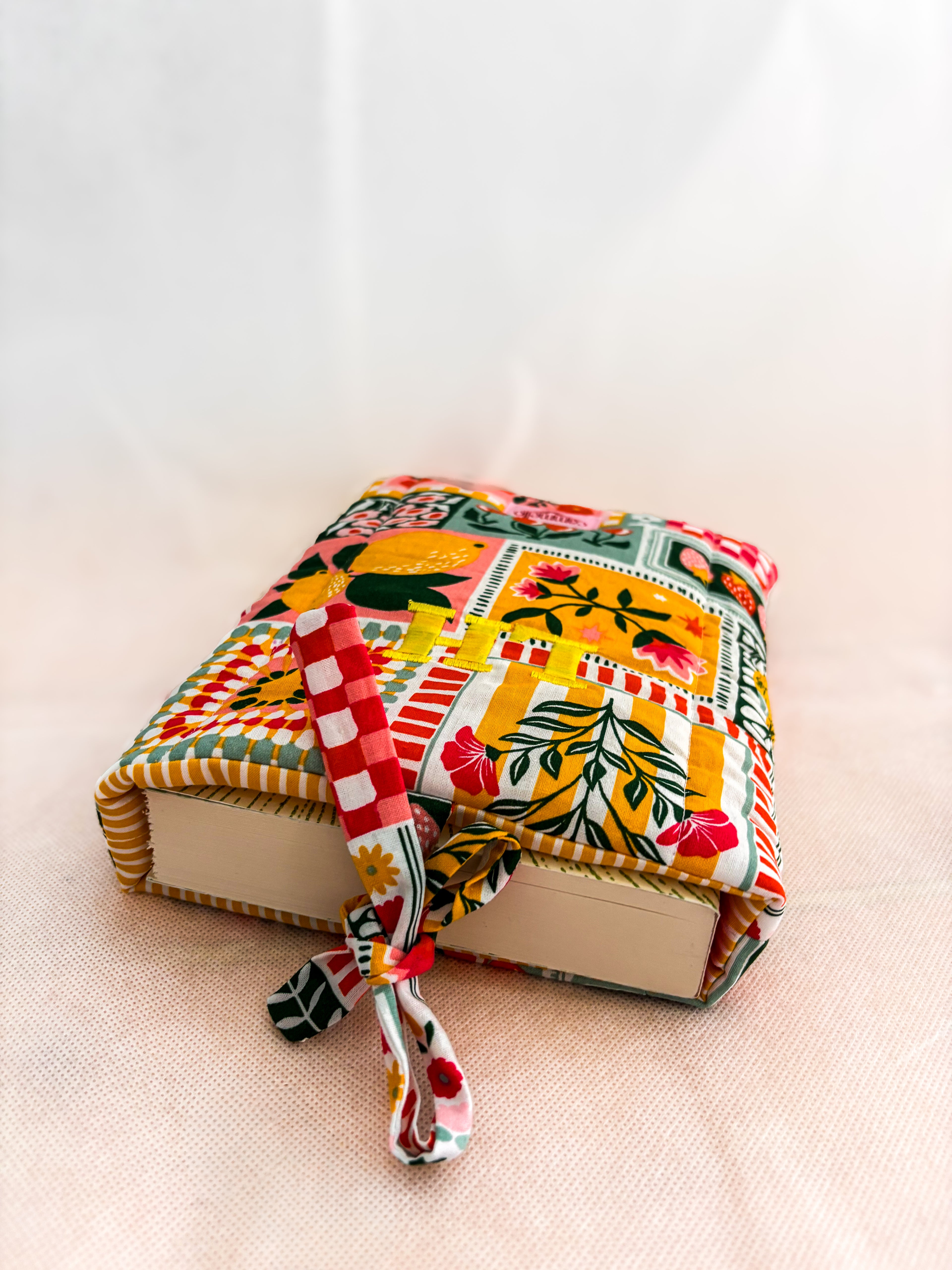 Buchtasche mit Initialen